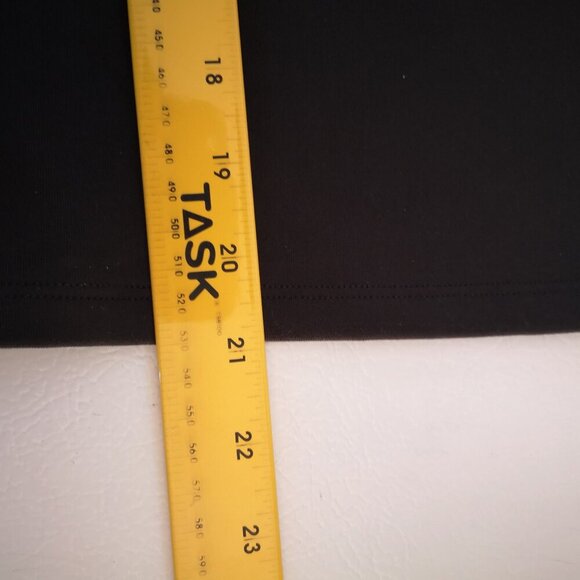 Victoria's Secret Sexy Sport Size Large Racer Back Athletic Top - Picture 8 of 8